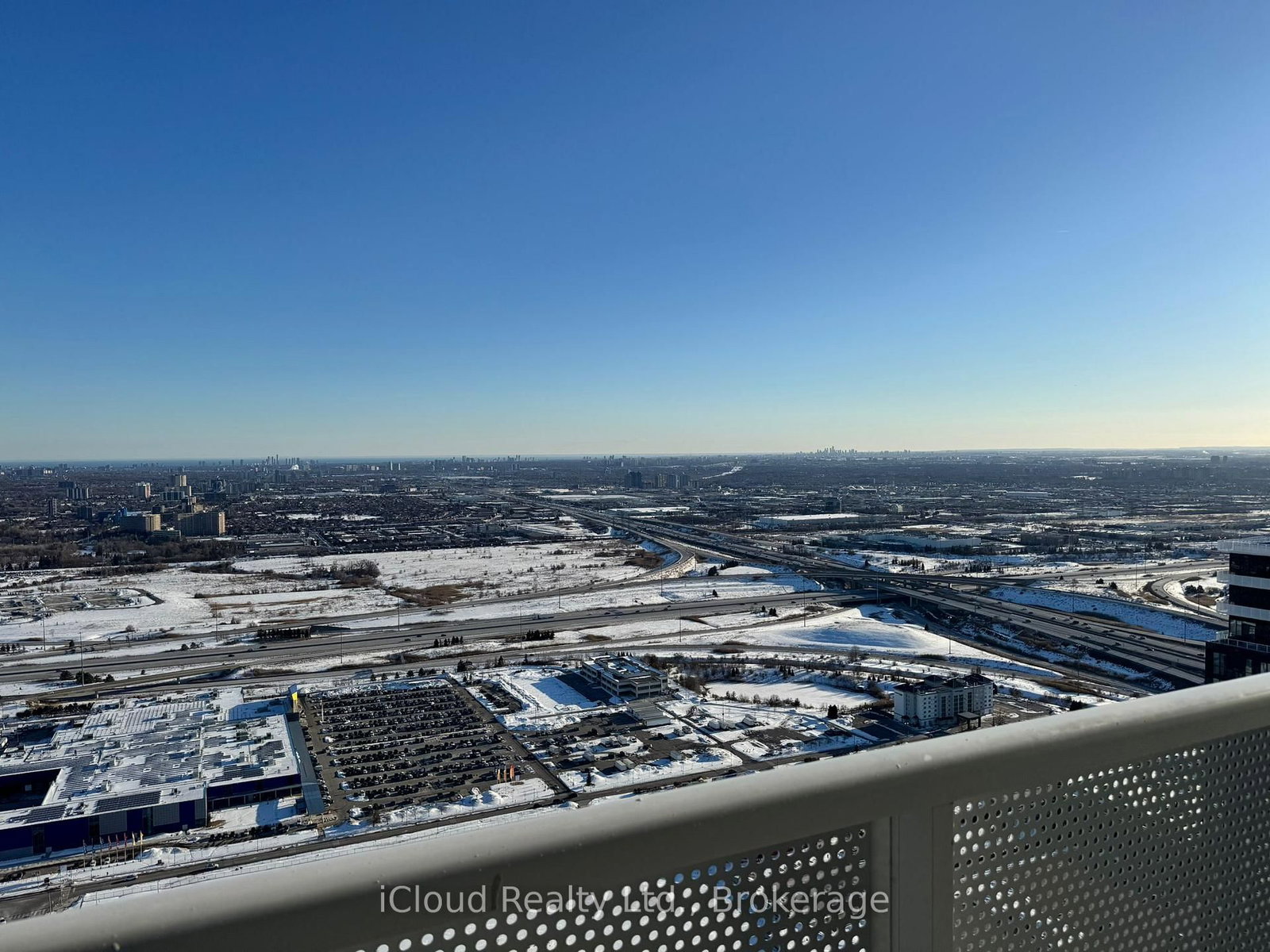 8 Interchange Way, Unit 6010 - Photo 17