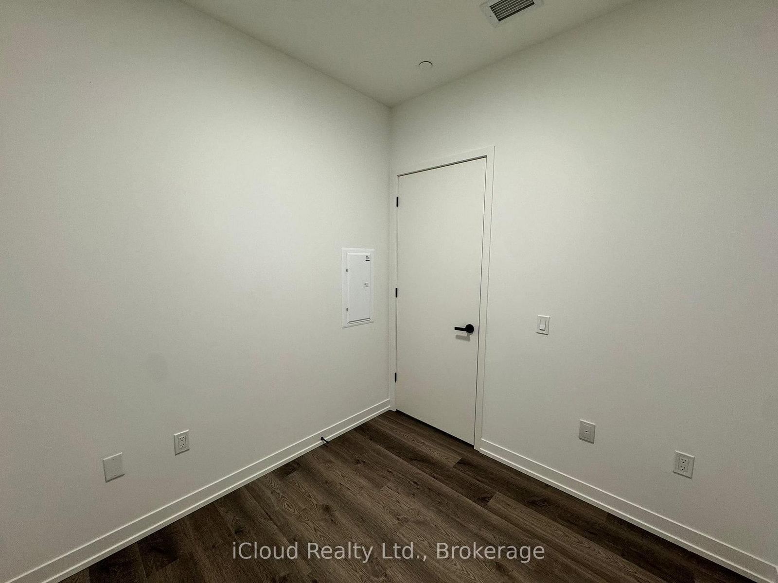 8 Interchange Way, Unit 6010 - Photo 6