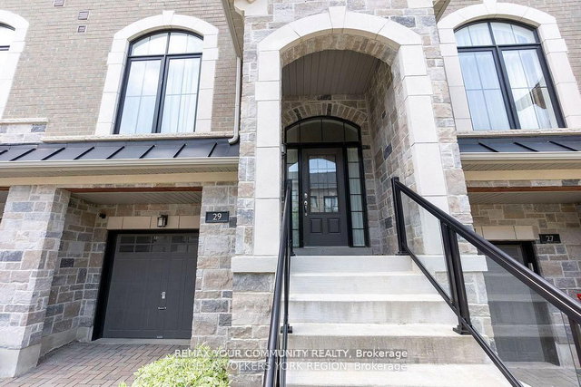 29 Nardini Lane N