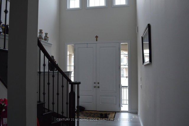(2 BdRms upper level) - 23 Boland Court
