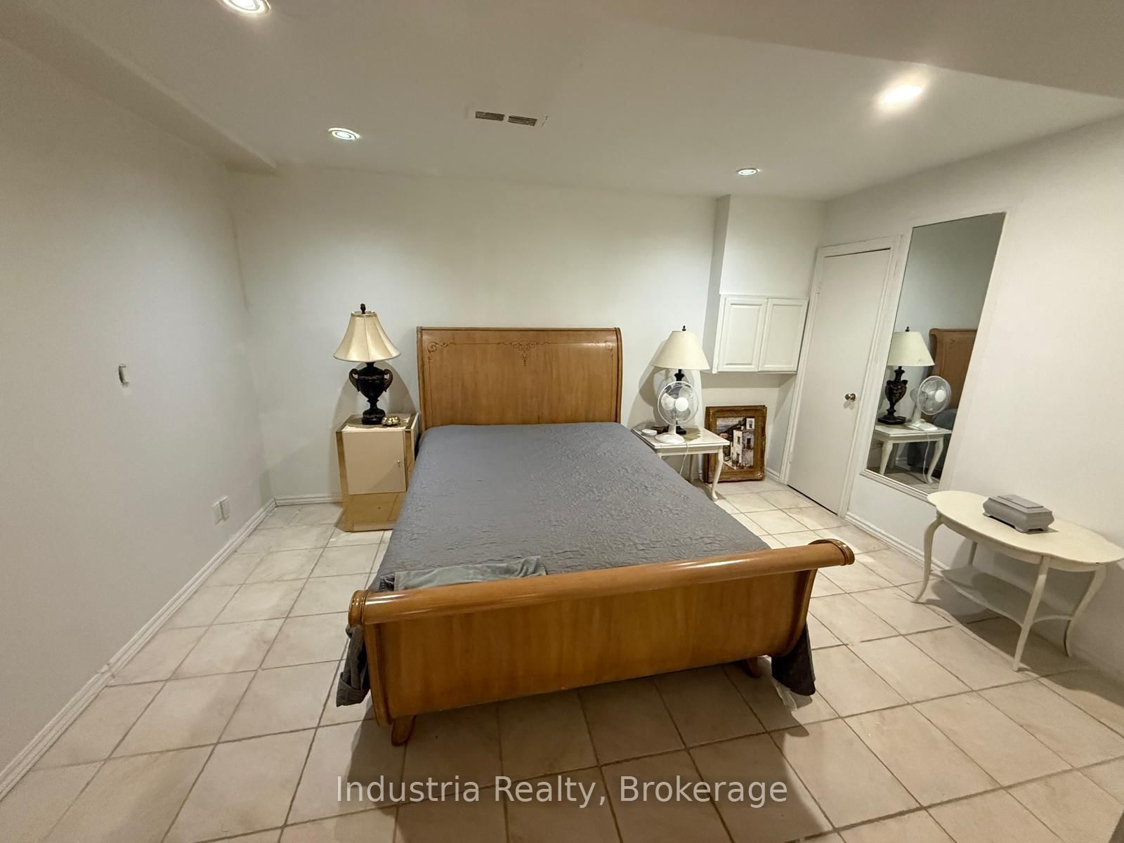15500 Leslie Street, Unit Lower - Photo 13