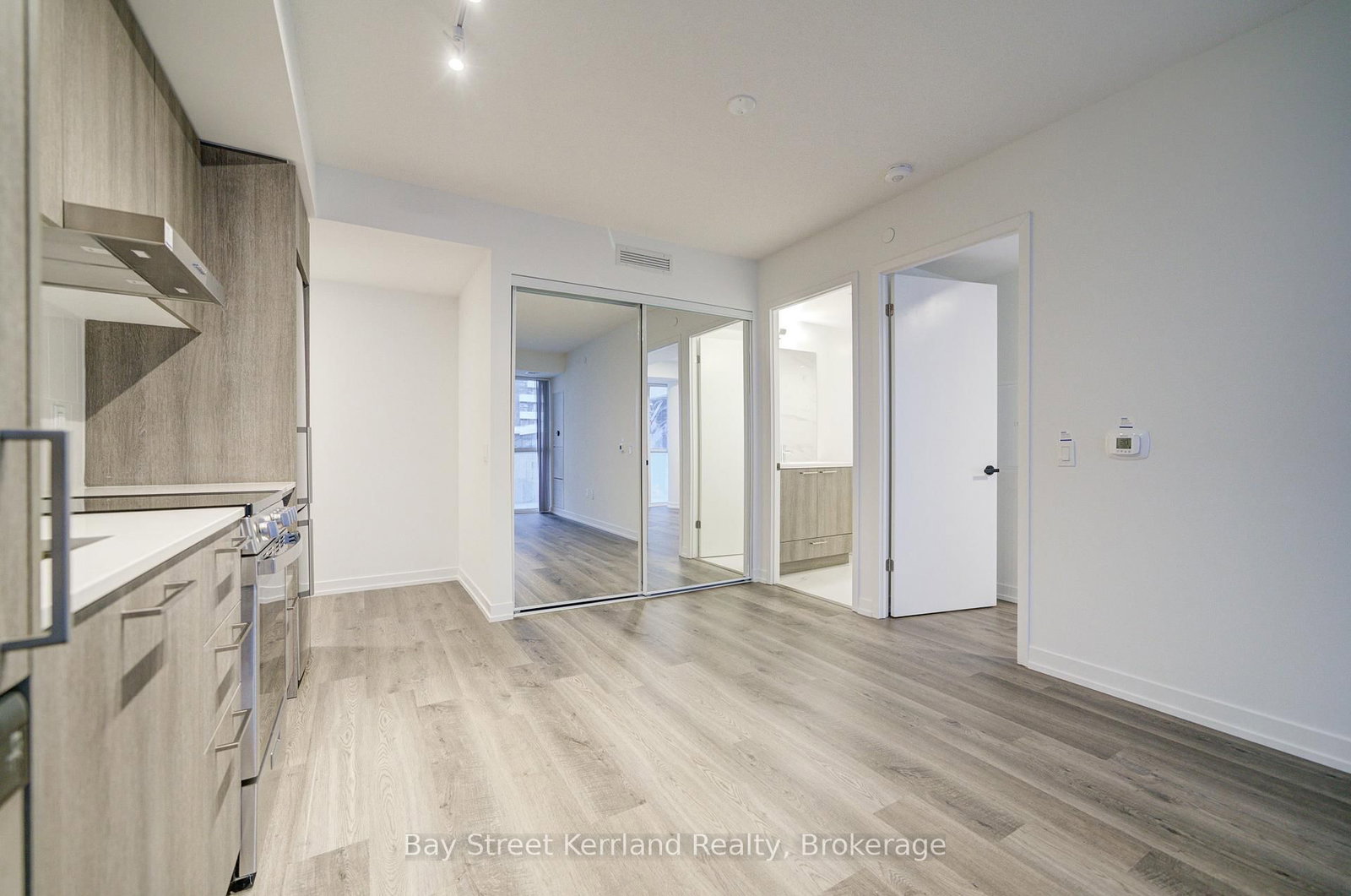 195 Commerce Street, Unit 517 - Photo 10