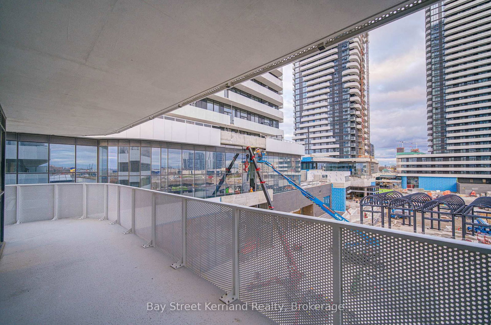 195 Commerce Street, Unit 517 - Photo 20