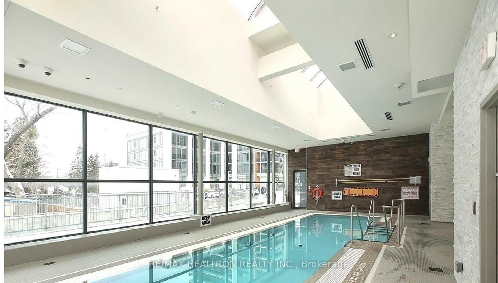 9608 Yonge Street, Unit 1506 - Photo 19