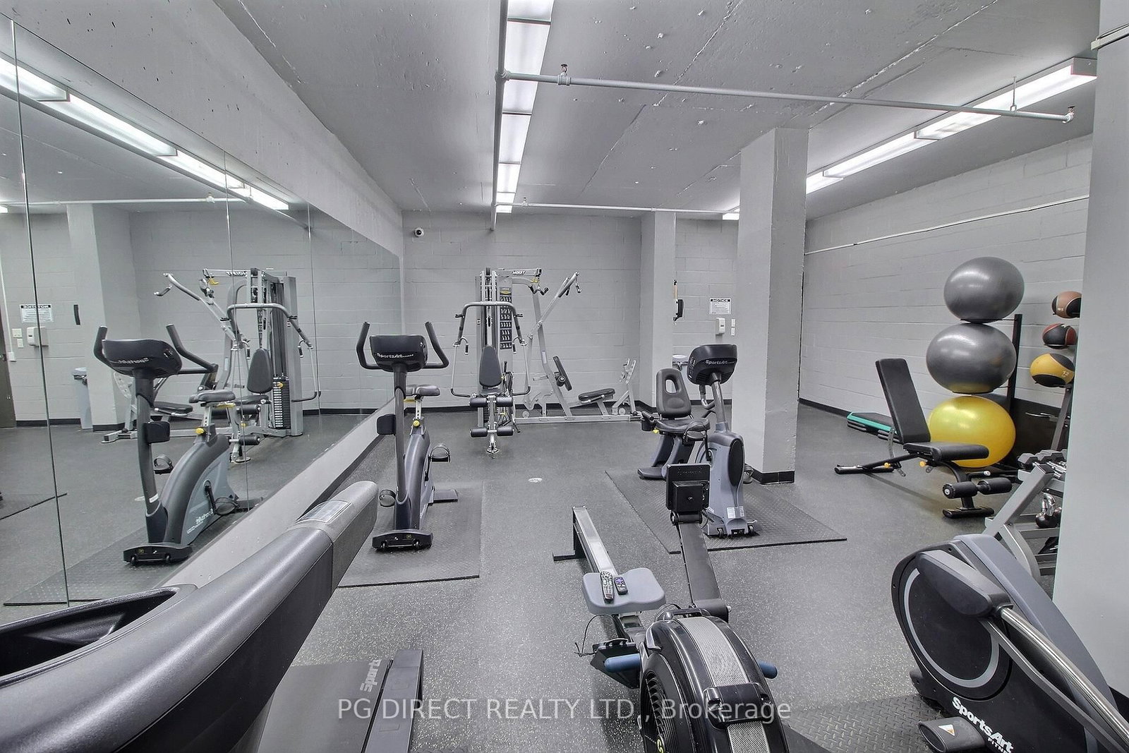 260 Davis Drive, Unit 407 - Photo 20