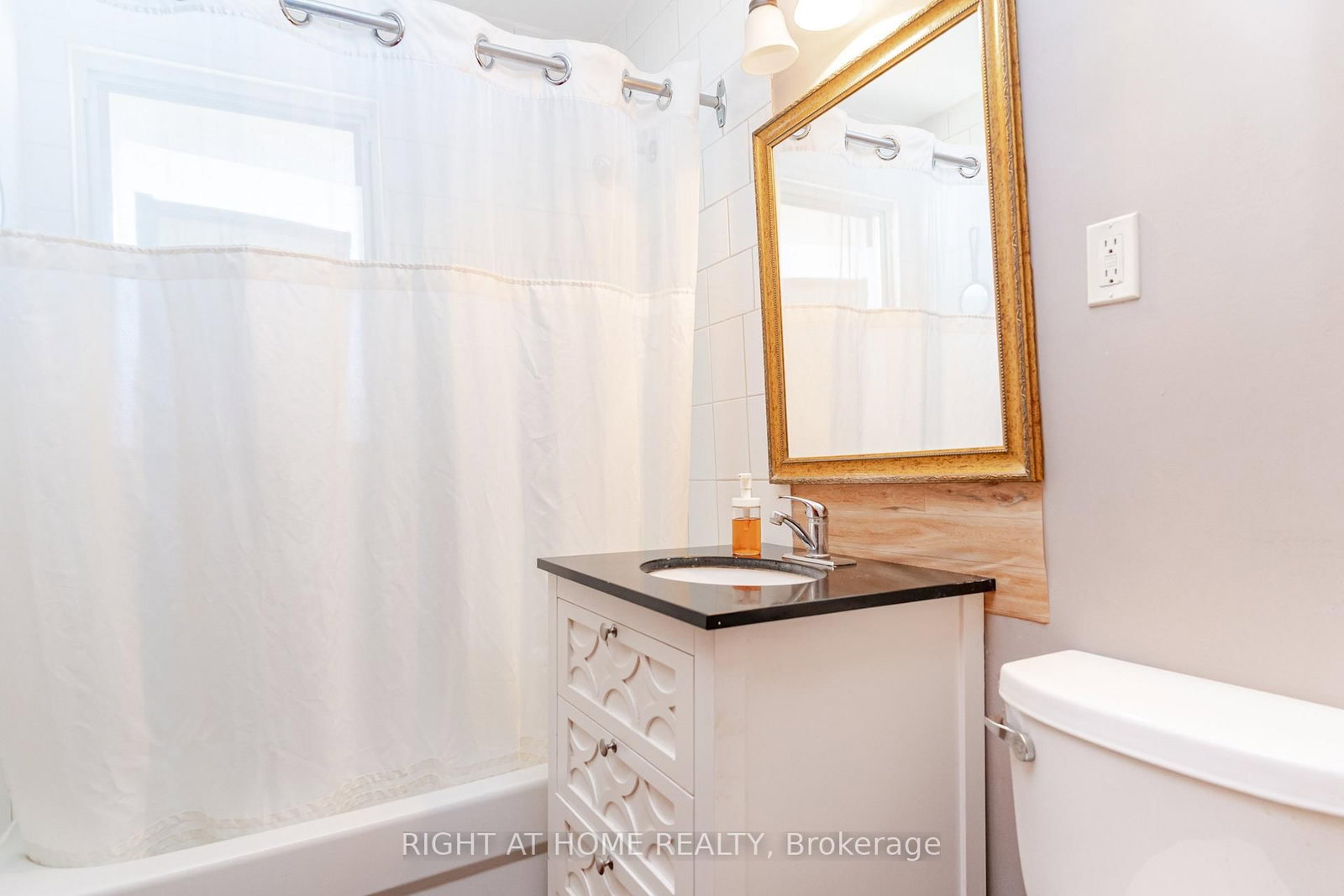 18200 Leslie Street - Photo 10