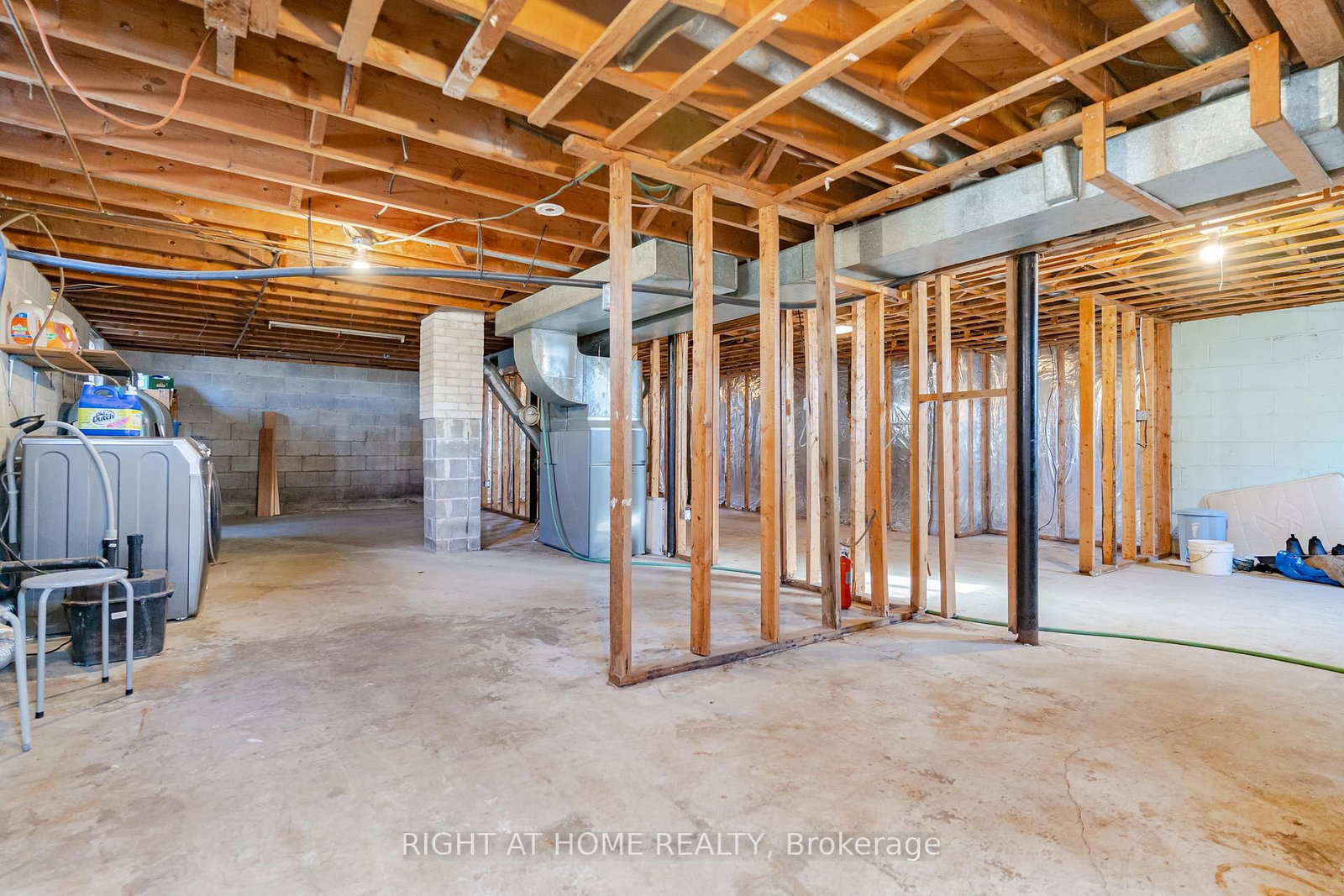 18200 Leslie Street - Photo 11