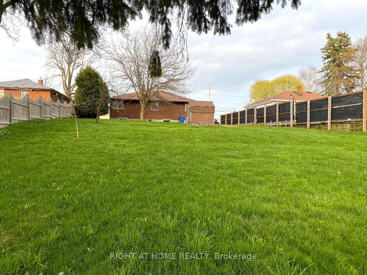 18200 Leslie Street - Photo 16