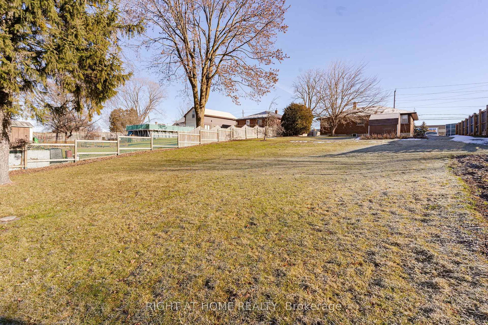 18200 Leslie Street - Photo 23