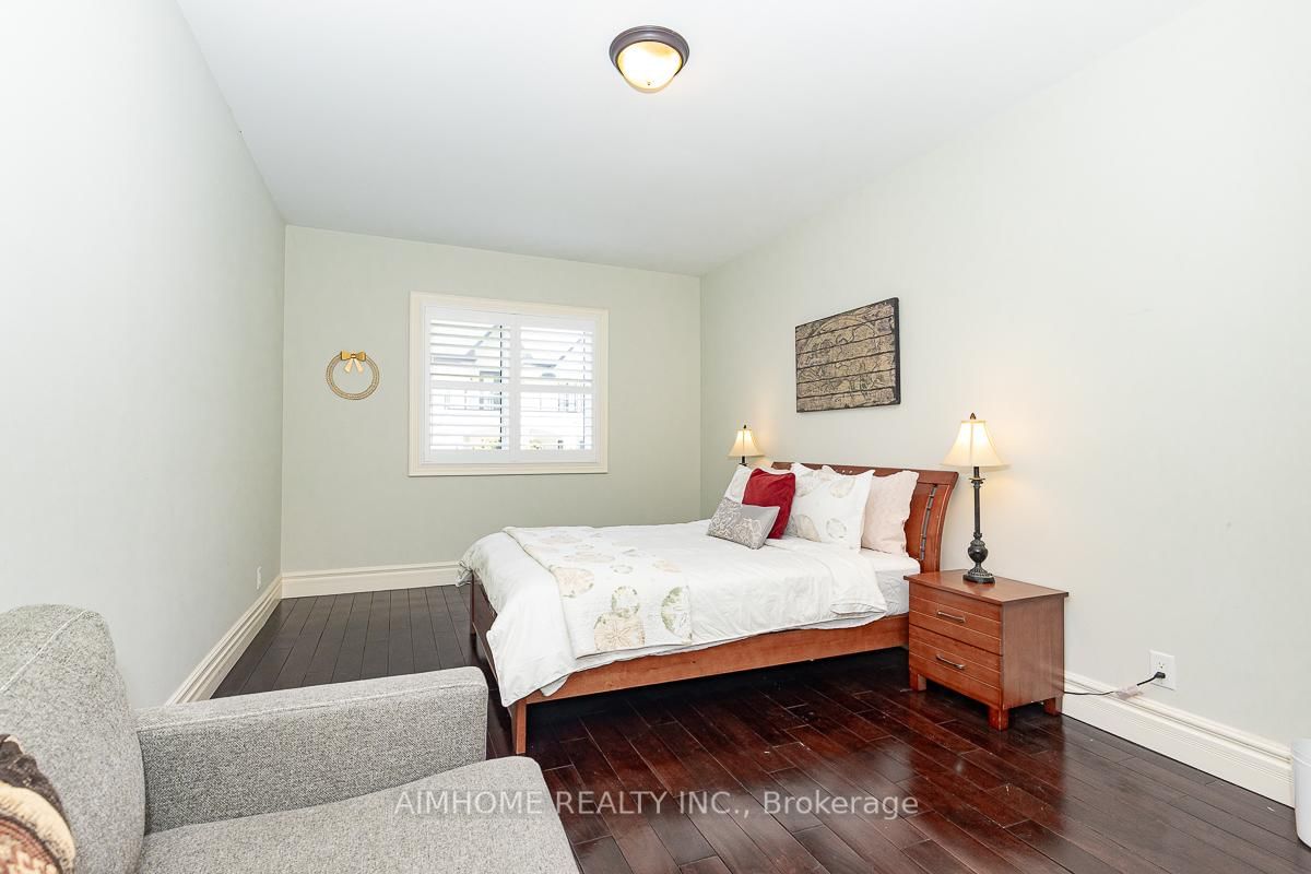 220 Weldrick Road W - Photo 18