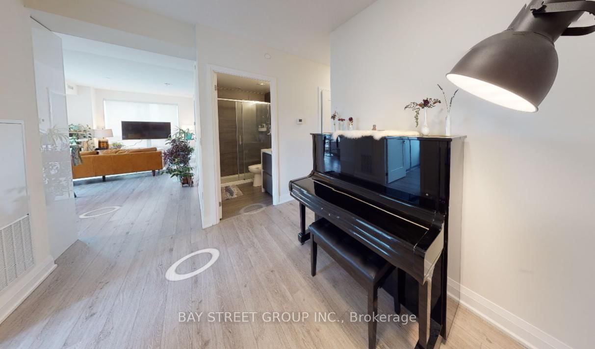 396 Highway 7 Avenue, Unit 602 - Photo 19