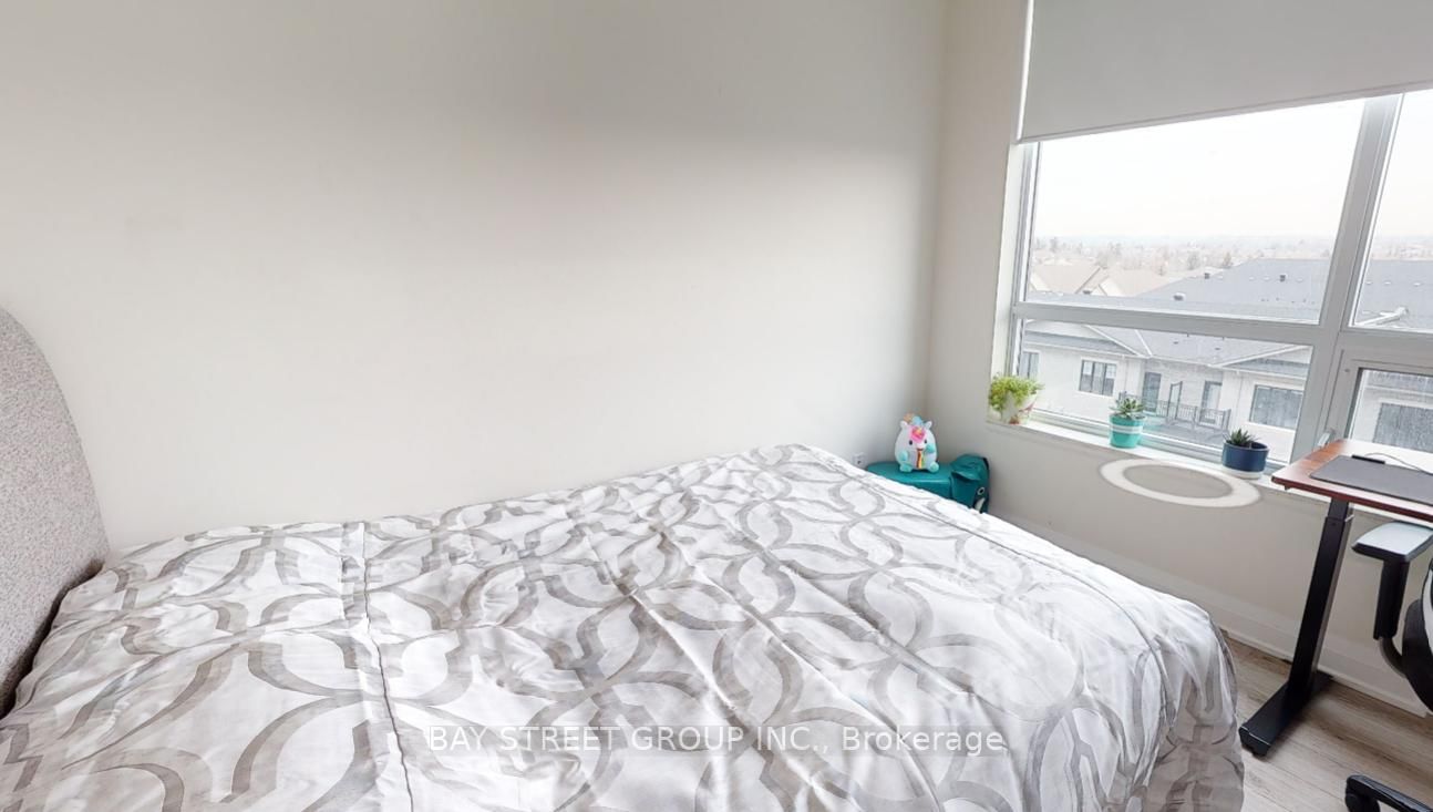 396 Highway 7 Avenue, Unit 602 - Photo 27