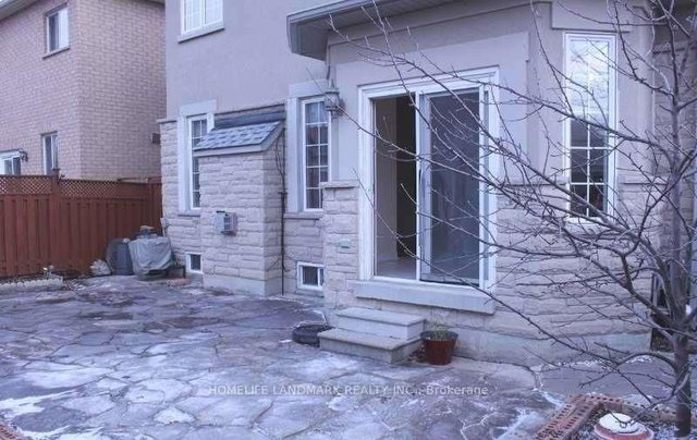 141 Fox Hound Crescent