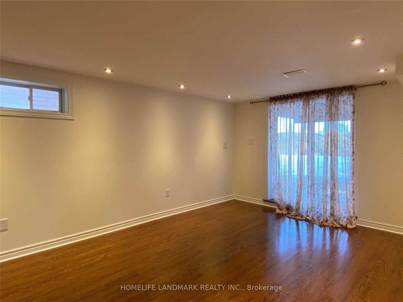 32 Escapade Drive, Unit Lower - Photo 4