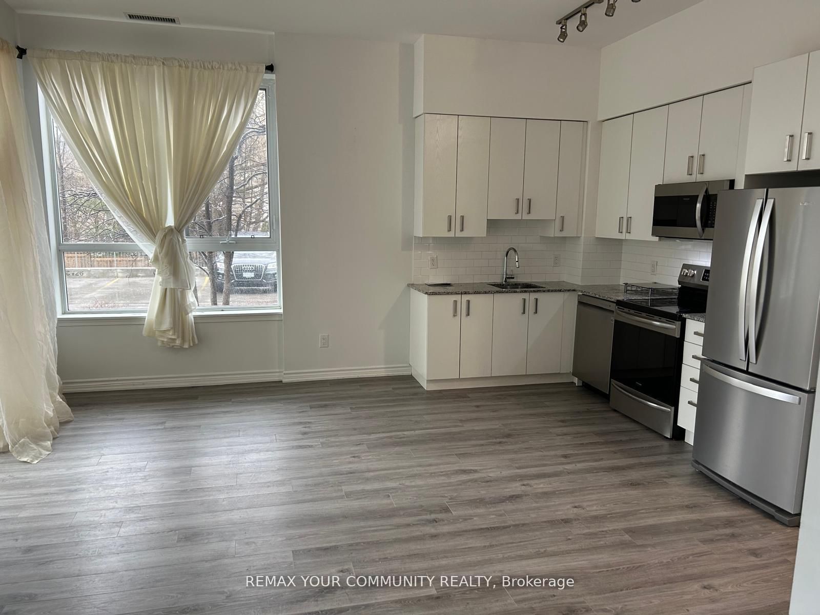11611 Yonge Street, Unit 107 - Photo 19