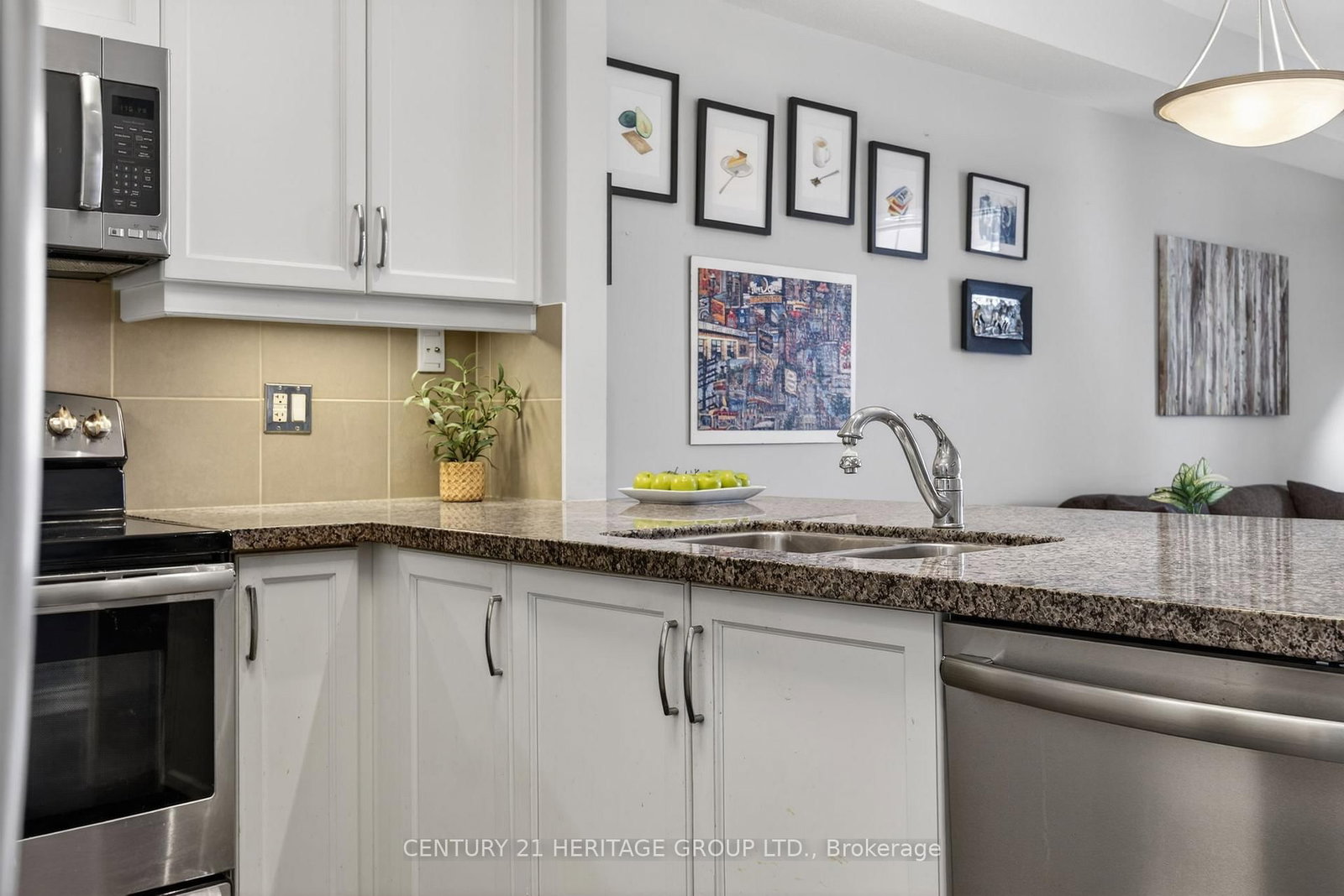 2 Briar Hill Heights, Unit 207 - Photo 11