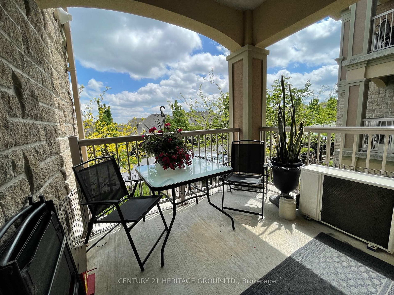 2 Briar Hill Heights, Unit 207 - Photo 23