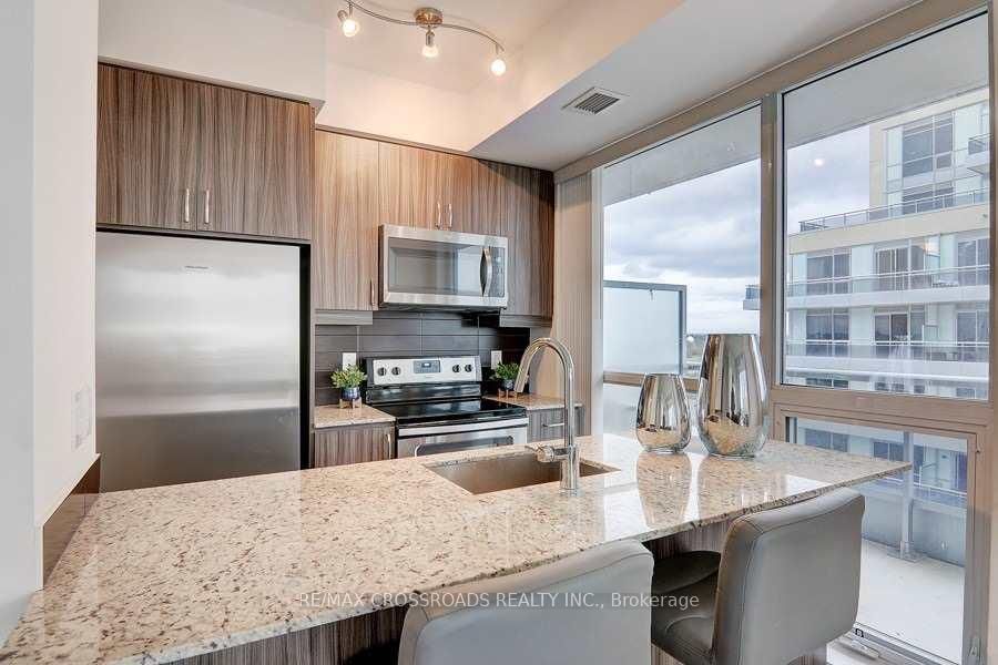 9201 Yonge Street, Unit 1704 - Photo 15