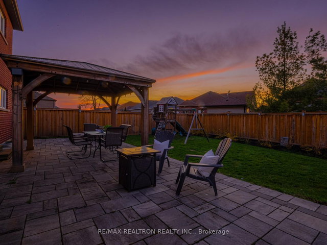1787 Emberton Way