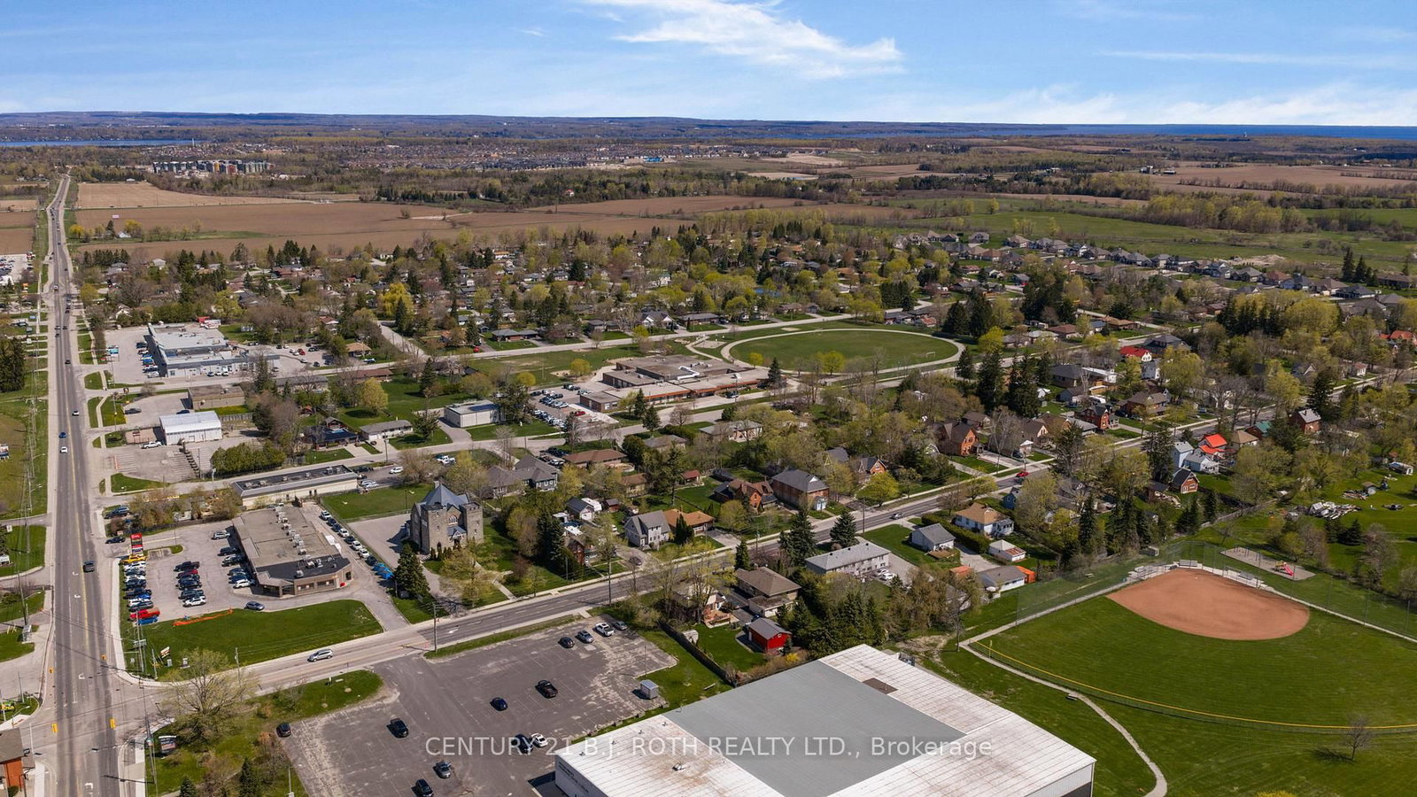 2165 Victoria Street - Photo 37