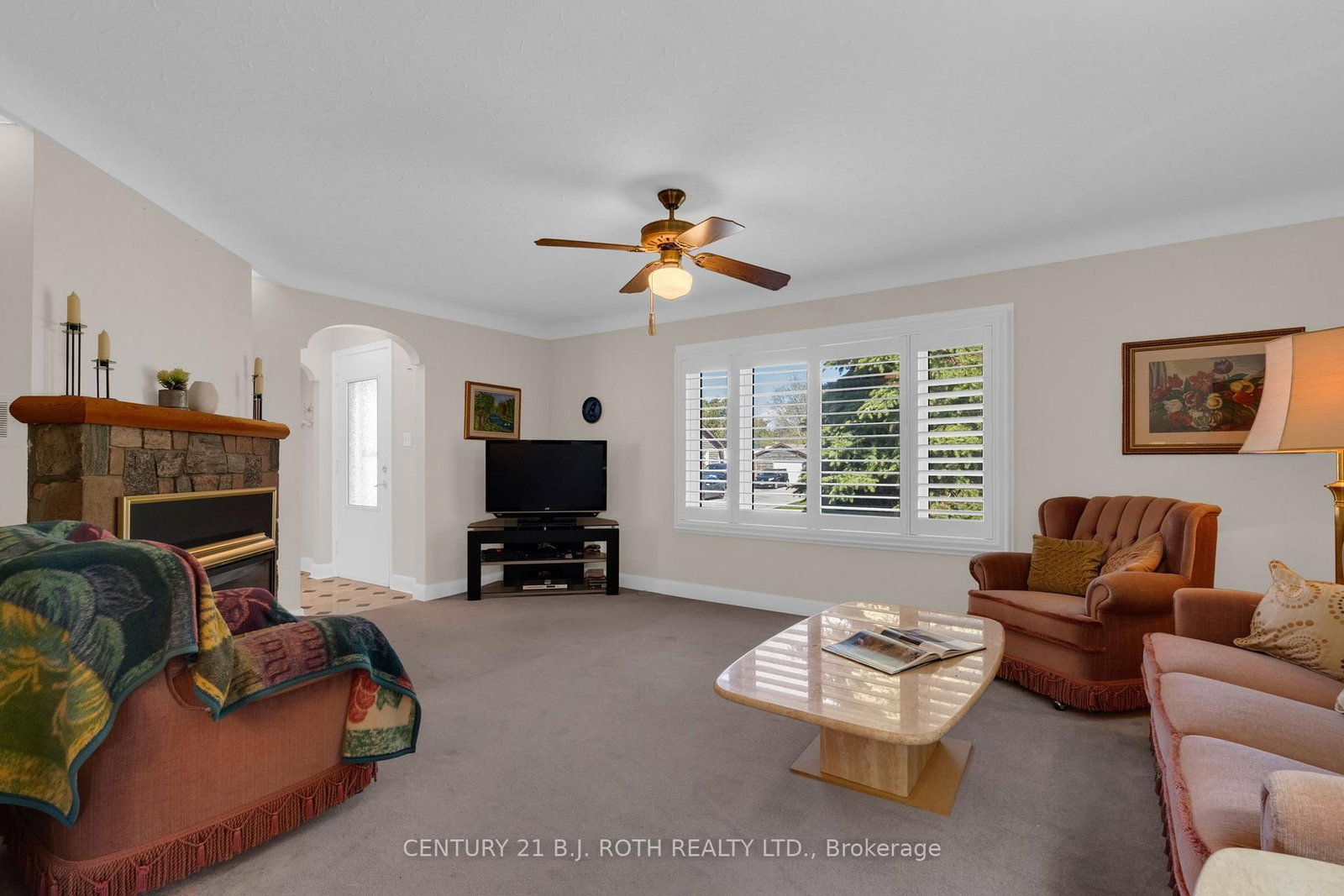 2165 Victoria Street - Photo 5