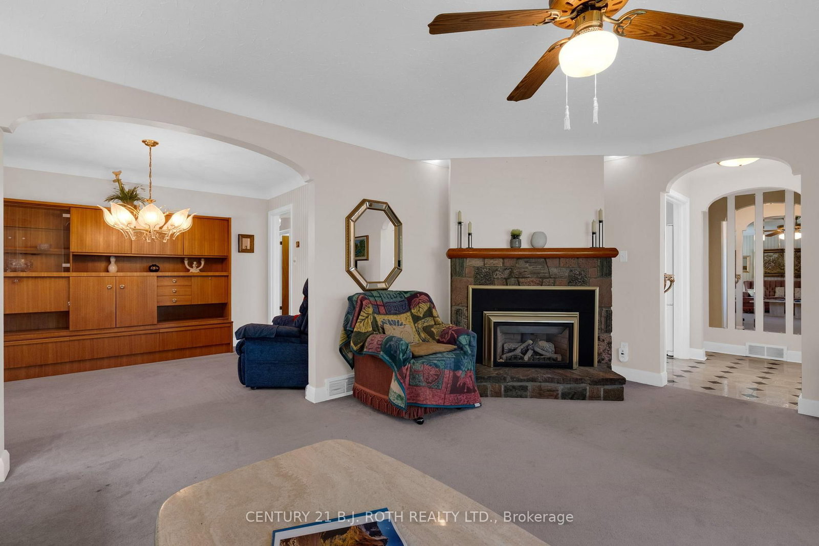 2165 Victoria Street - Photo 6