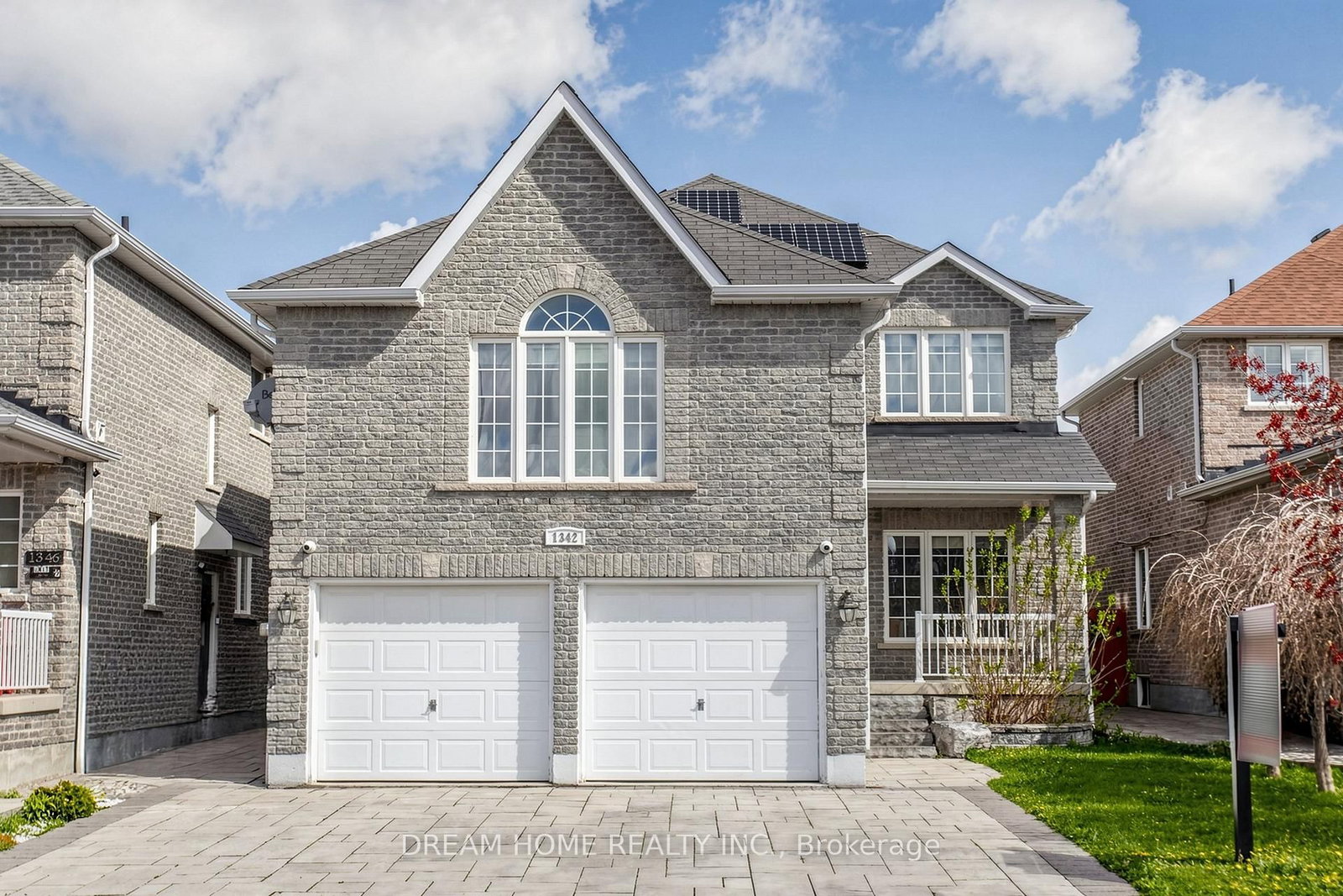 Detached House for sale at 1342 Corm Street, Innisfil, Ontario, L9S 0B2 - Alcona - MLS: N13110844