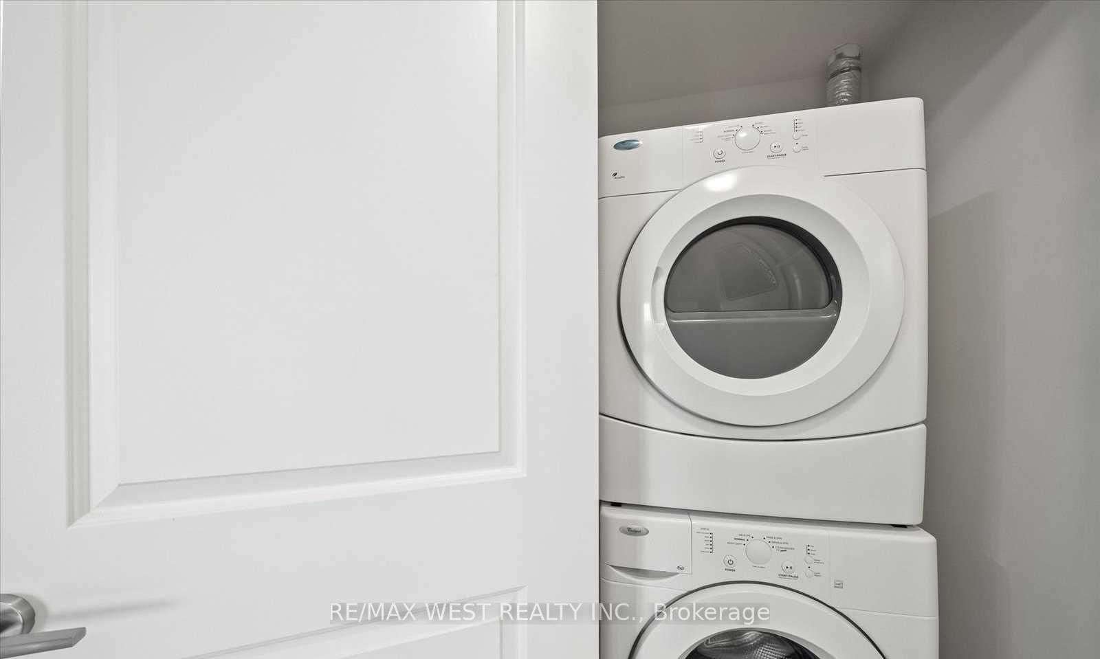 9090 Yonge Street, Unit 1501 - Photo 26