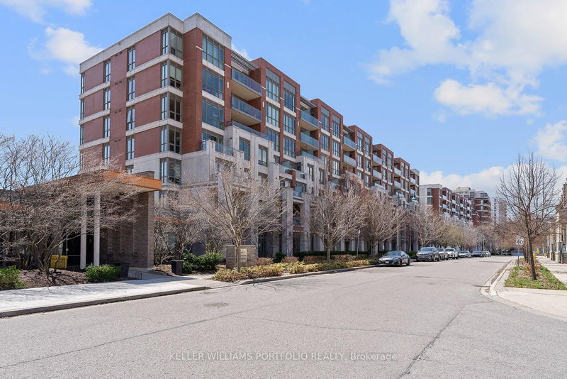 home for lease on 607-39 Upper Duke Crescent