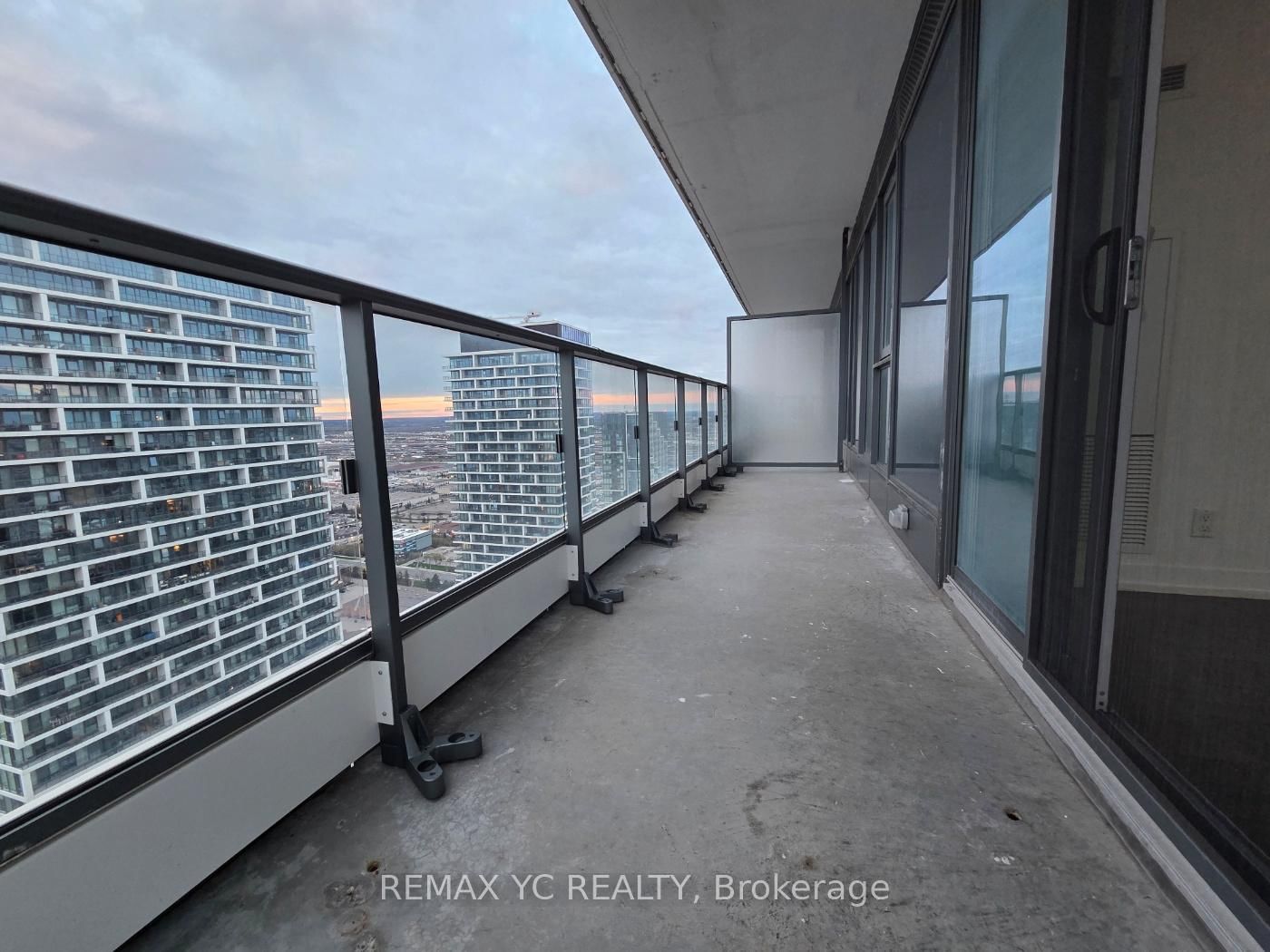 5 Buttermill Avenue, Unit 5810 - Photo 15