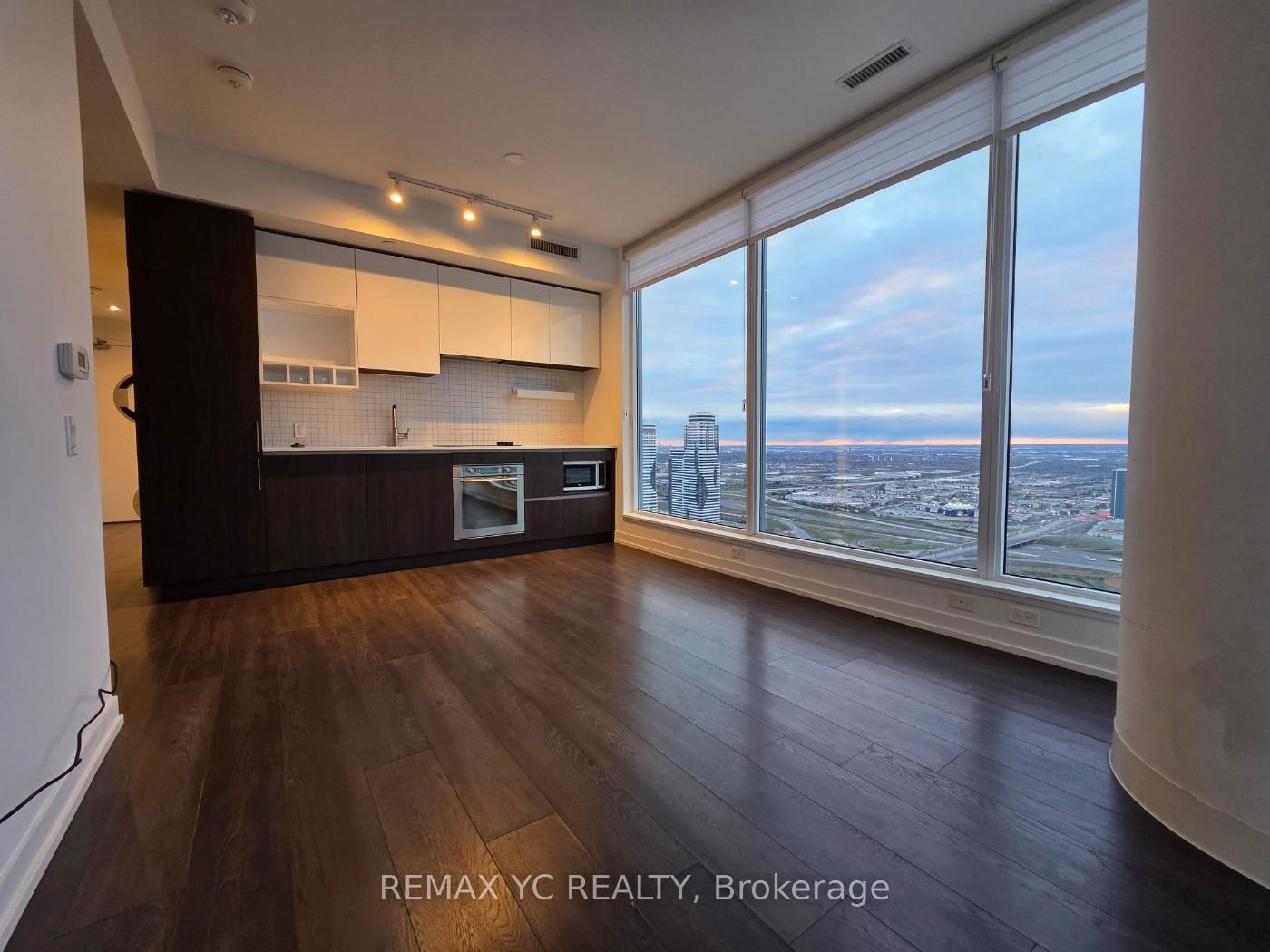 5 Buttermill Avenue, Unit 5810 - Photo 6