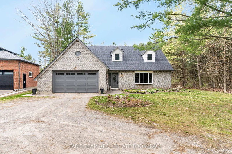 718 Henderson Dr, Innisfil, Ontario