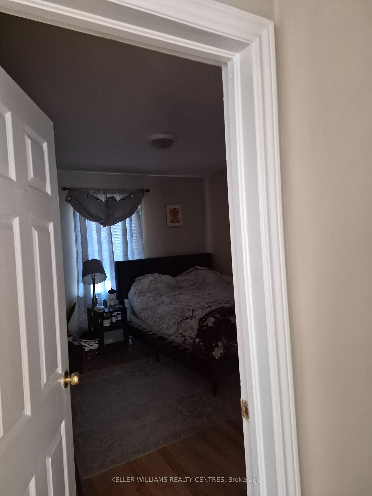 185 Newton Street, Unit Upper - Photo 14