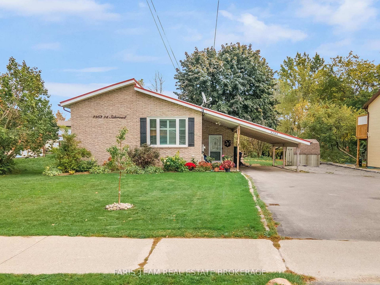 Detached House for sale at 2263 25th Sideroad, Innisfil, Ontario, L9S 2E5 - Alcona - MLS: N13112286