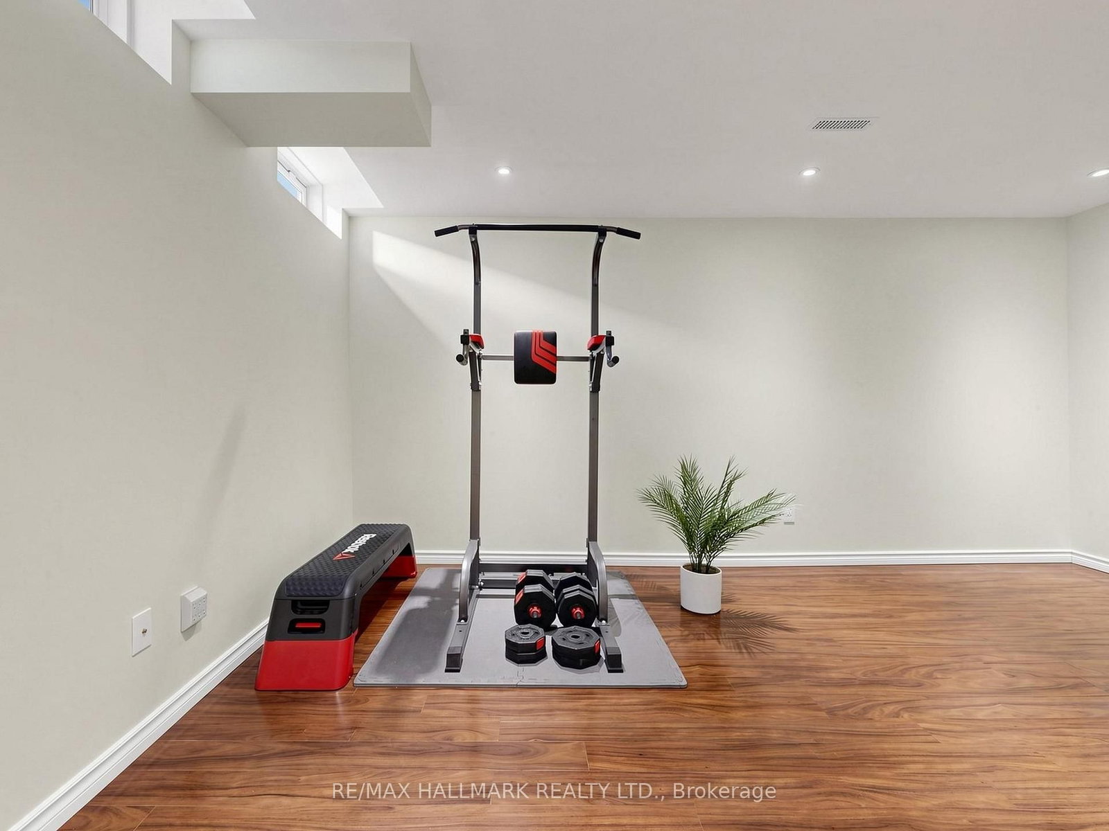 44 Venture Avenue - Photo 35