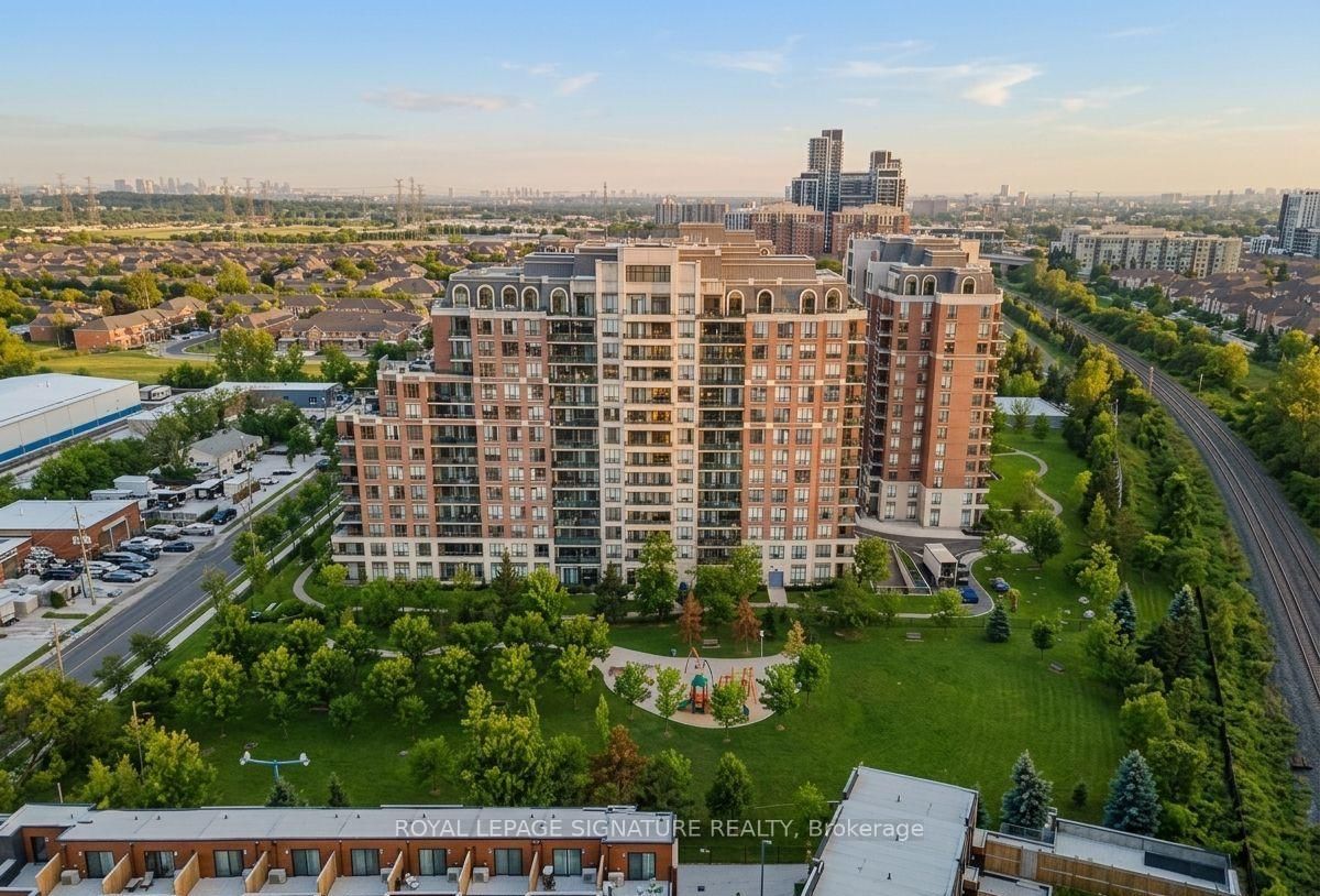 330 Red Maple Road, Unit 707 - Photo 3