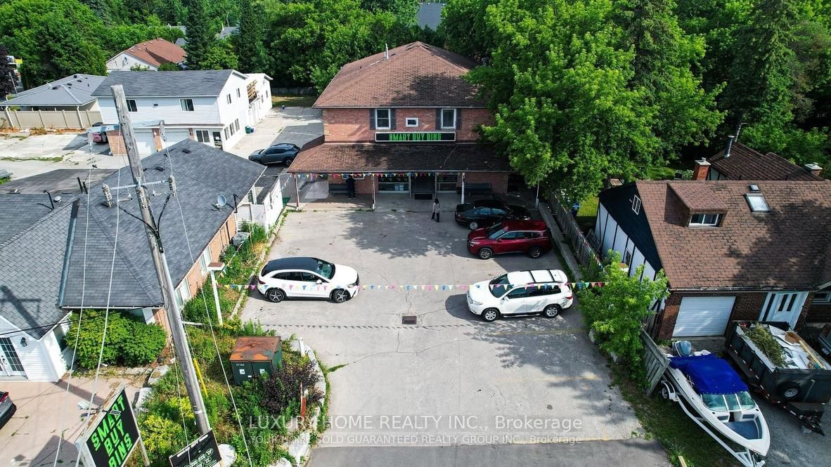 186 KING Road, Unit Second Floor