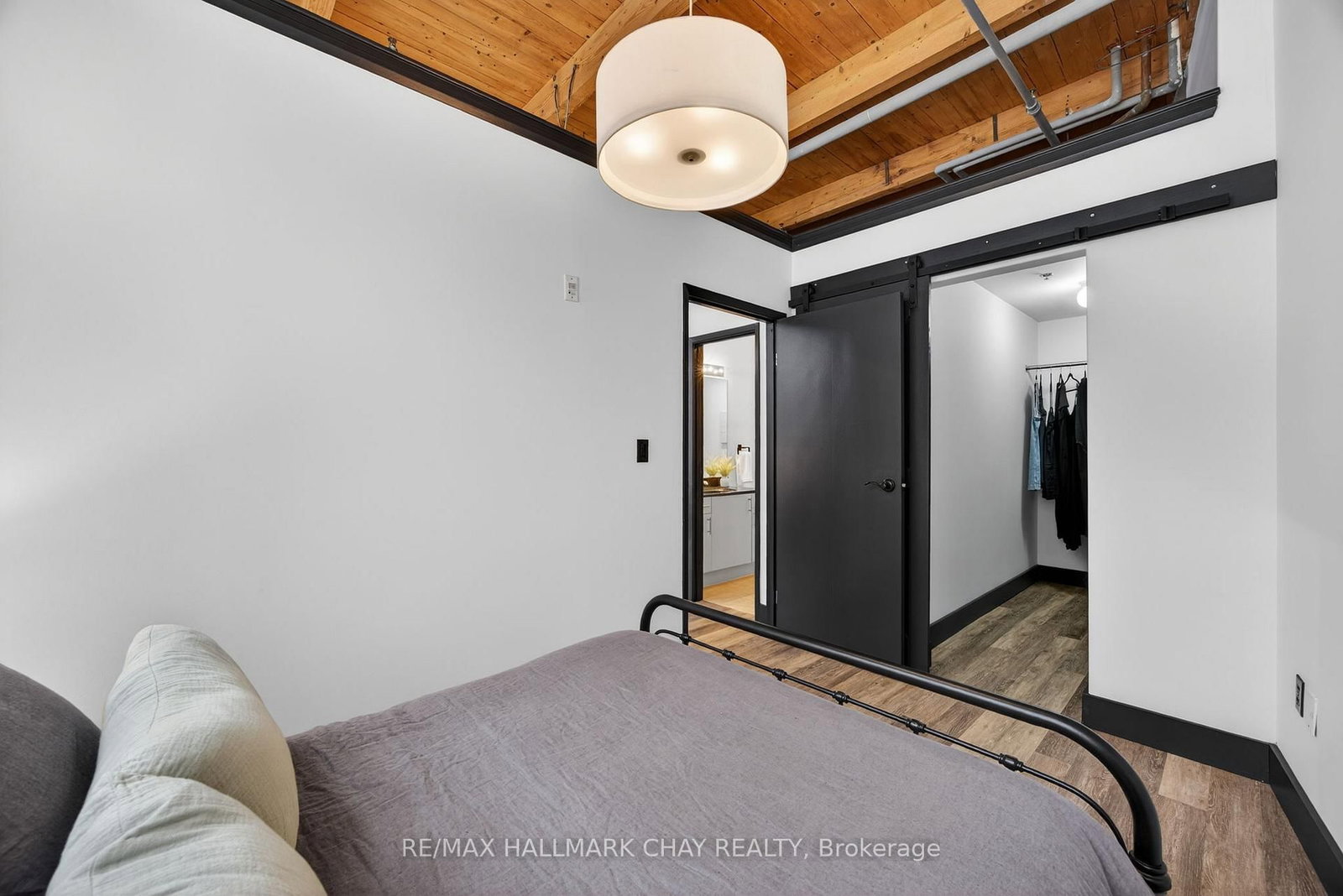 543 Timothy Street • #106 • Newmarket, ON photo 20