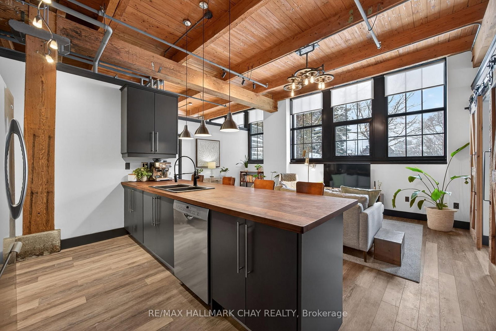 543 Timothy Street, Unit 106 - Photo 4