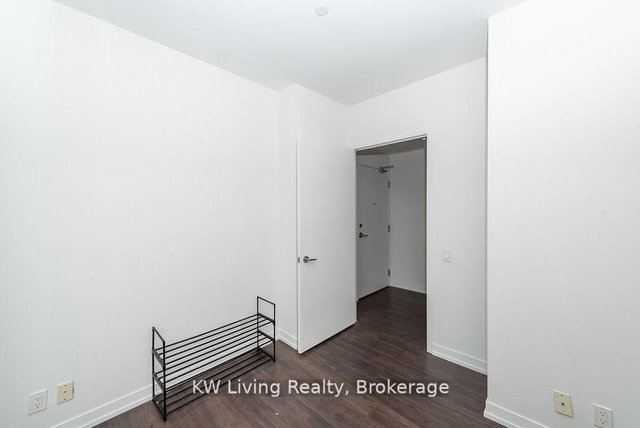 3302 - 898 Portage Parkway