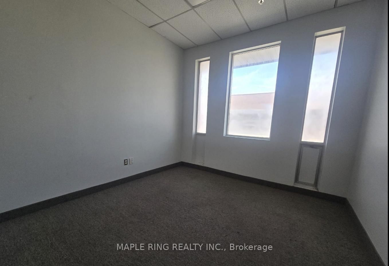 2160 Highway 7 Road, Unit 18 - Photo 2