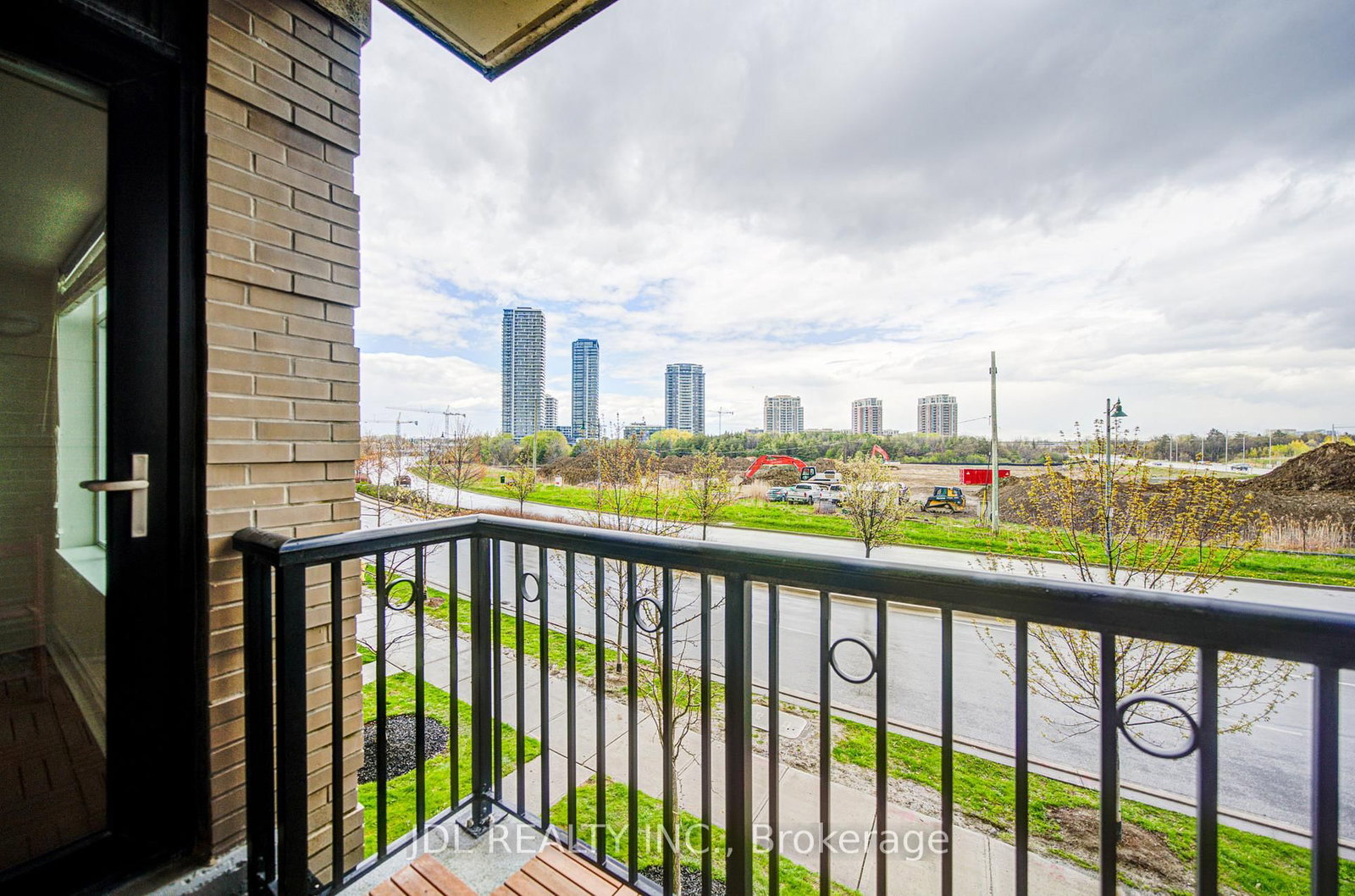 111 Upper Duke Crescent, Unit 214 - Photo 11