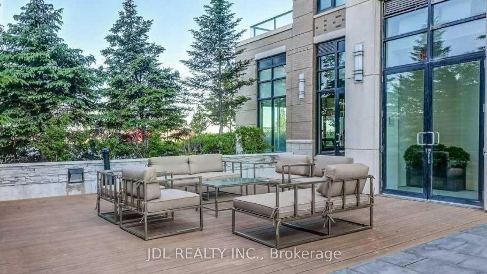 111 Upper Duke Crescent, Unit 214 - Photo 16