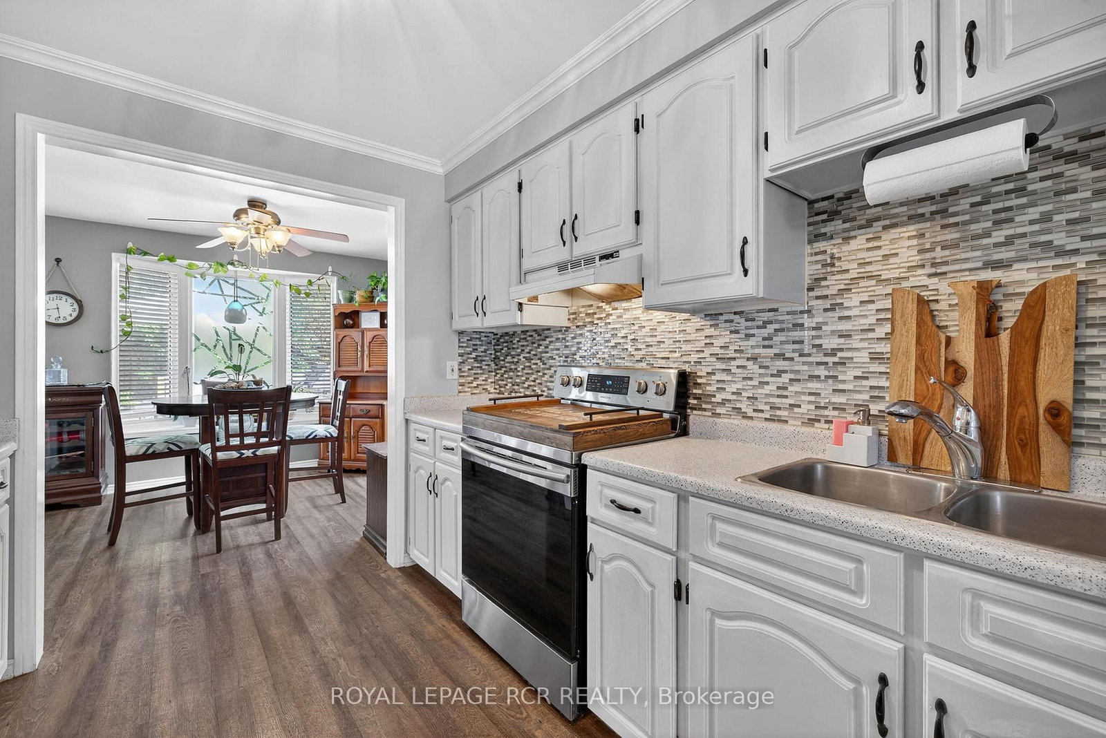 21 Crown Crescent • Bradford West Gwillimbury, ON photo 13