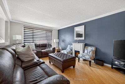 21 Crown Crescent — more photos