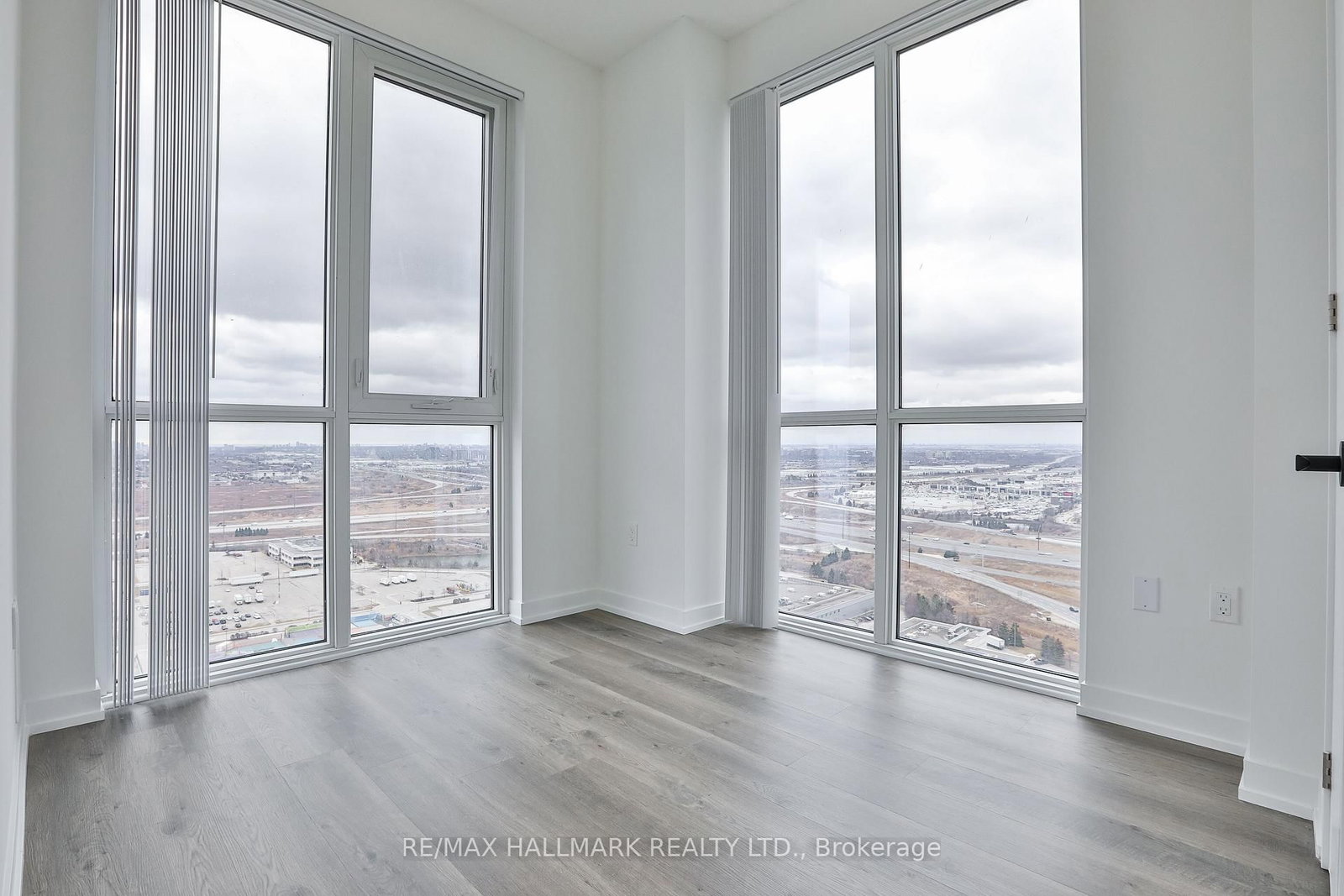 195 Commerce Street, Unit 3206 - Photo 22