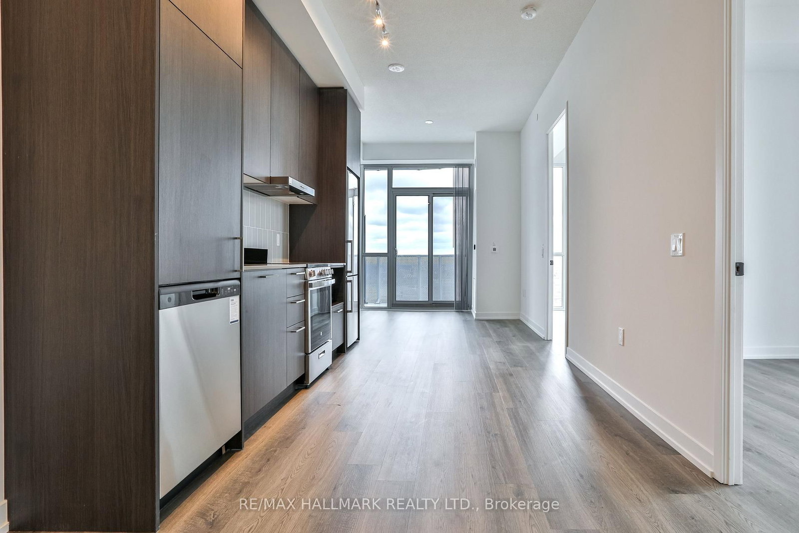 195 Commerce Street, Unit 3206 - Photo 34