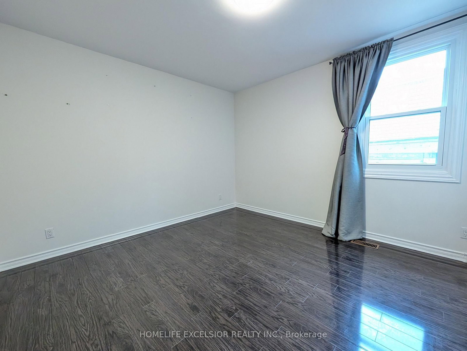 4 Albert Street - Photo 14