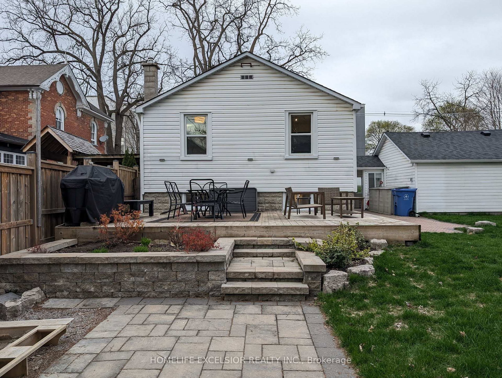 4 Albert Street - Photo 42
