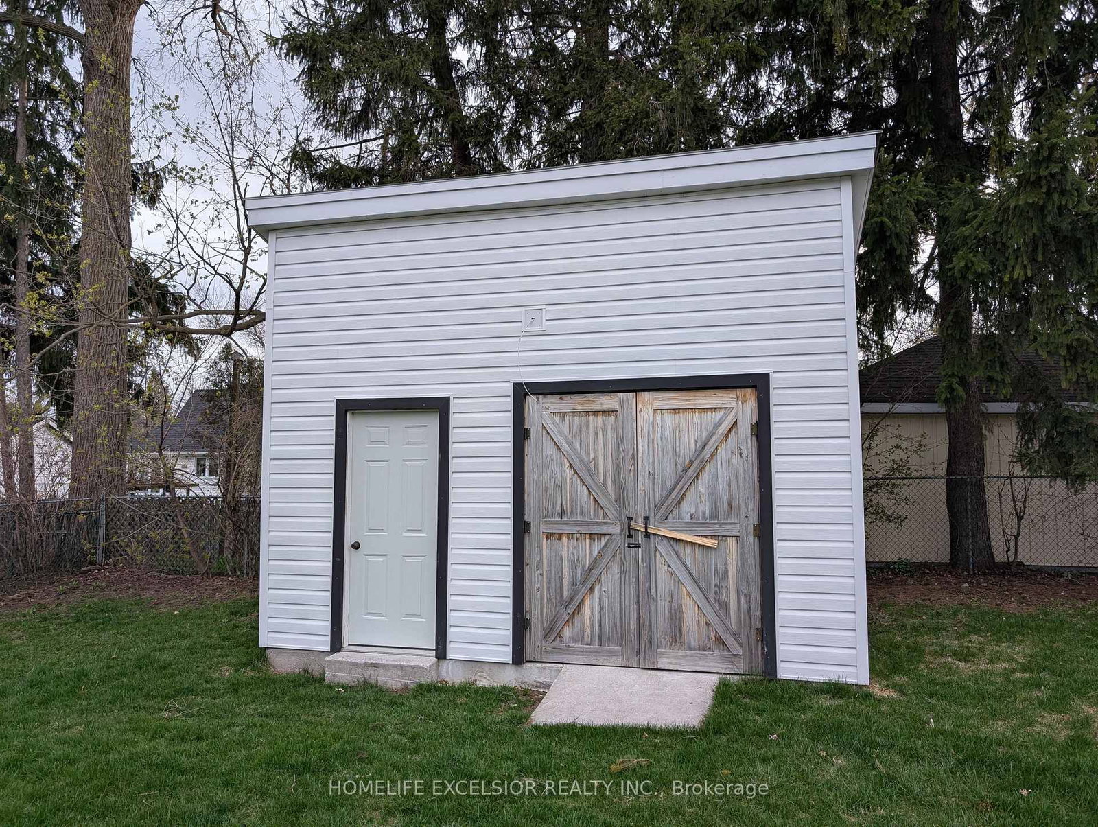 4 Albert Street - Photo 45